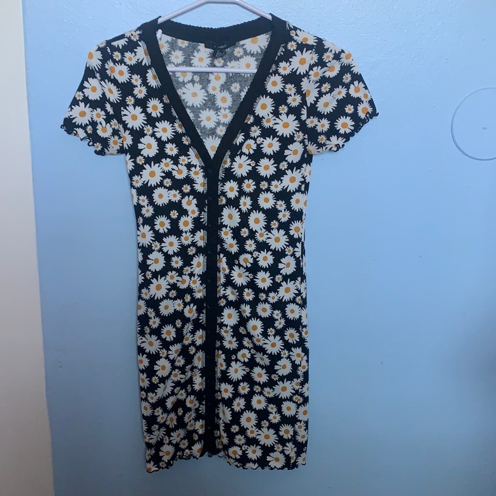 Daisy slim mini dress. V neck